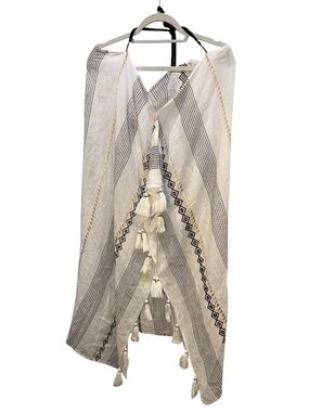Nibi MTK The Hamptons Montaul black white Handkerchief tassel trim cover up top